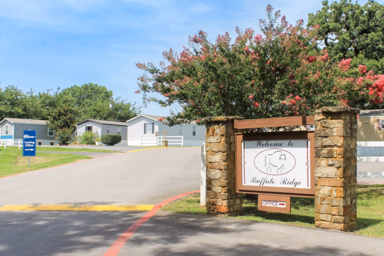 housing, welcoming neighborhood setting, management, Carolina, multi state residential neighborhoods