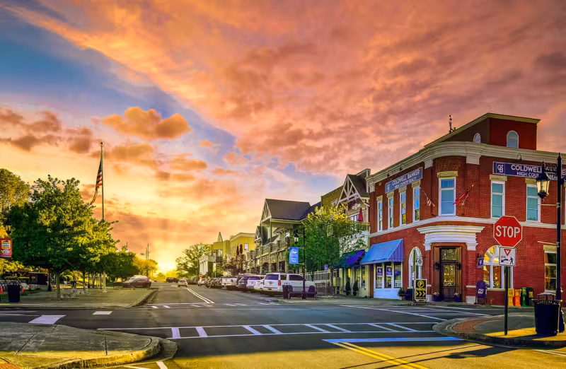 clubhouse, affordable homes for rent, quiet community street view, Virginia, playground