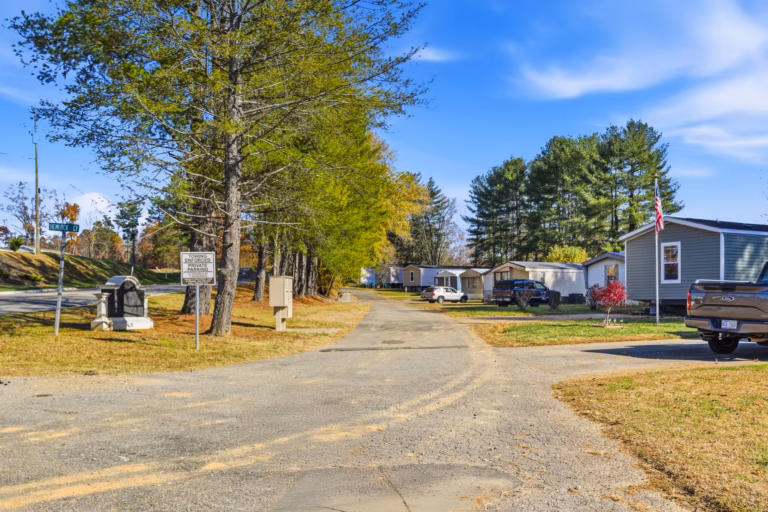 management, community amenities and clubhouse, affordable homes for rent, housing, Texas