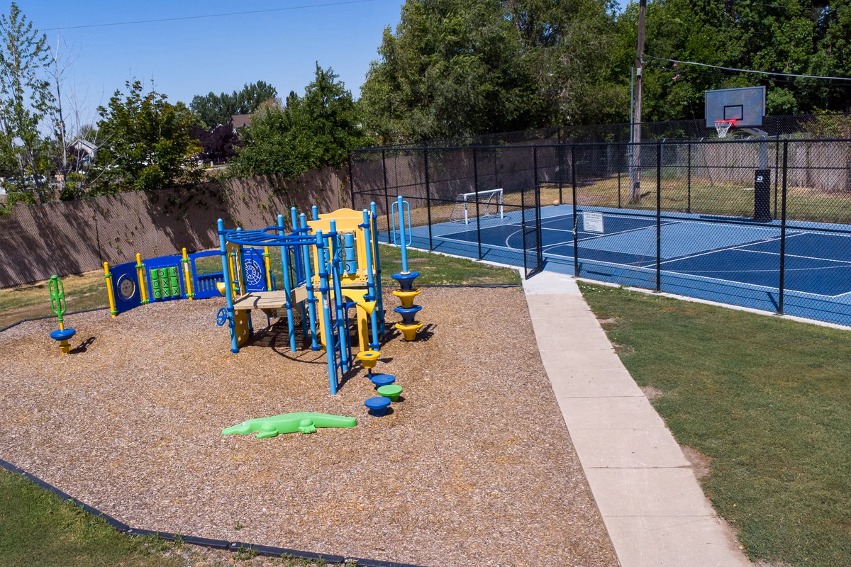 streetscape, properties managed by Medallion, welcoming neighborhood setting, Carolina, Utah