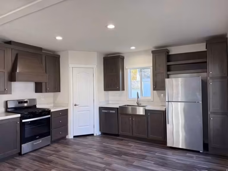 modern manufactured housing, residential, Utah, welcoming neighborhood setting, clubhouse
