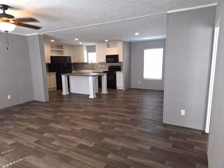 family friendly residential community, Virginia, amenities, modern manufactured housing, playground