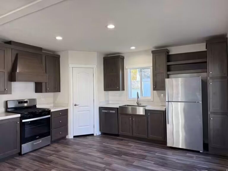 Georgia, Utah, community amenities and clubhouse, Medallion Communities neighborhood, clubhouse
