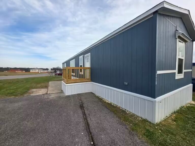 Medallion Communities neighborhood, housing, Colorado, manufactured homes for sale, streetscape