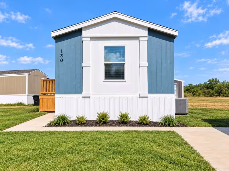 Utah, Medallion Communities neighborhood, residential, quiet community street view, clubhouse