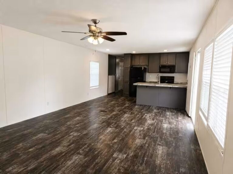 exterior, modern manufactured housing, family friendly residential community, Colorado, management